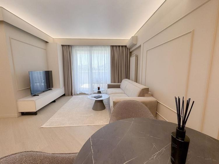 Apartament cu 3 camere decomandat, mobilat în Pipera