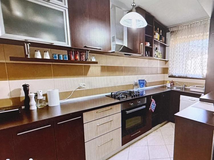 Apartament cu 2 camere decomandat în Exterior Vest
