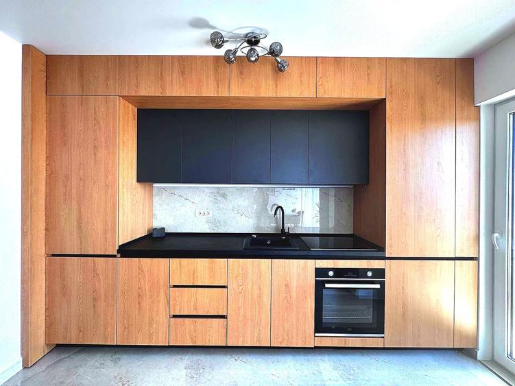 Apartament cu 3 camere decomandat, mobilat în Progresul
