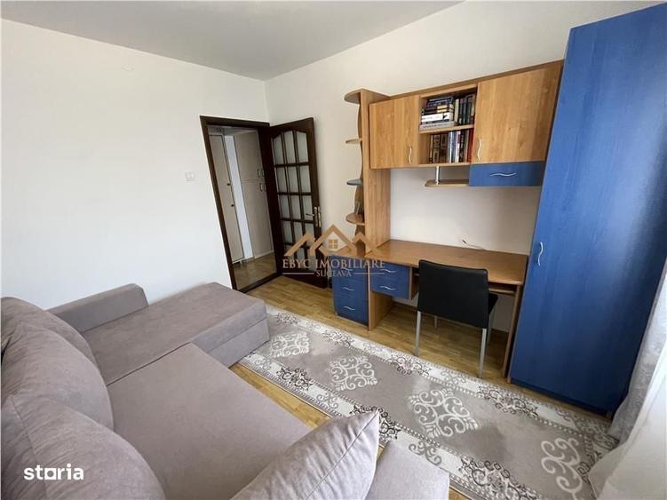 Apartament cu 3 camere decomandat în Obcini