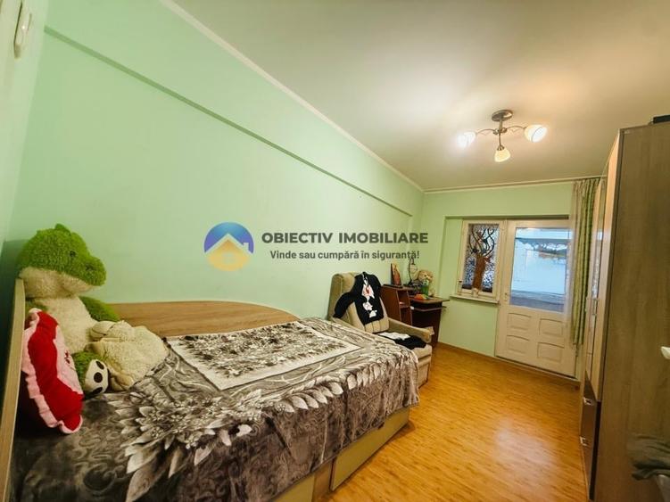 Apartament cu 3 camere decomandat, mobilat în 1 Mai