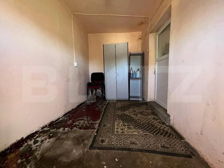 Casă individuală cu 2 camere cu Teren 1100 Mp în Mica