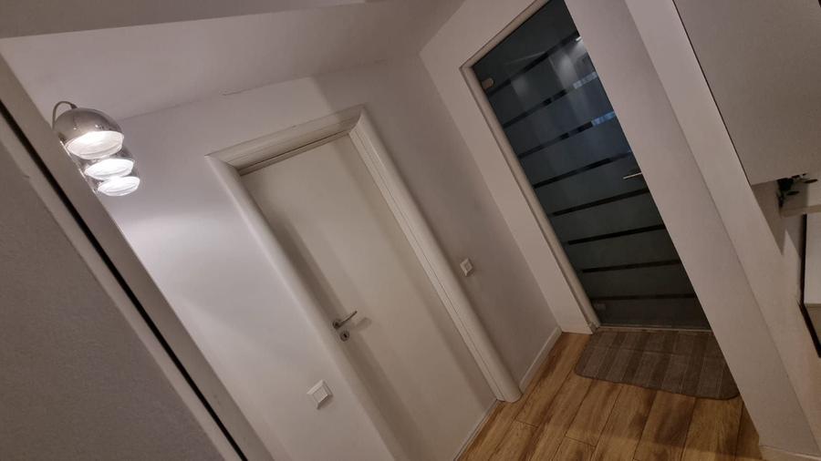 Apartament cu 2 camere semidecomandat, mobilat în Alba Iulia