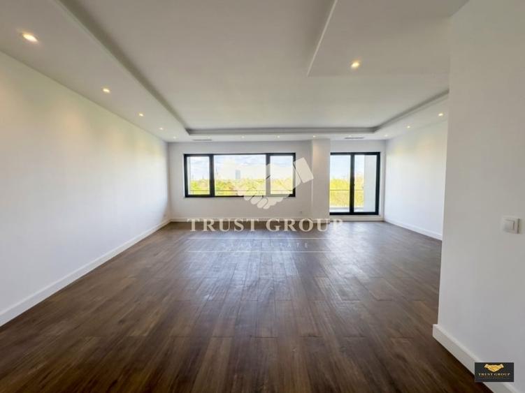 Apartament cu 4 camere decomandat în Herăstrău