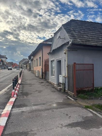 Spațiu comercial, de 60 mp, în Exterior Est