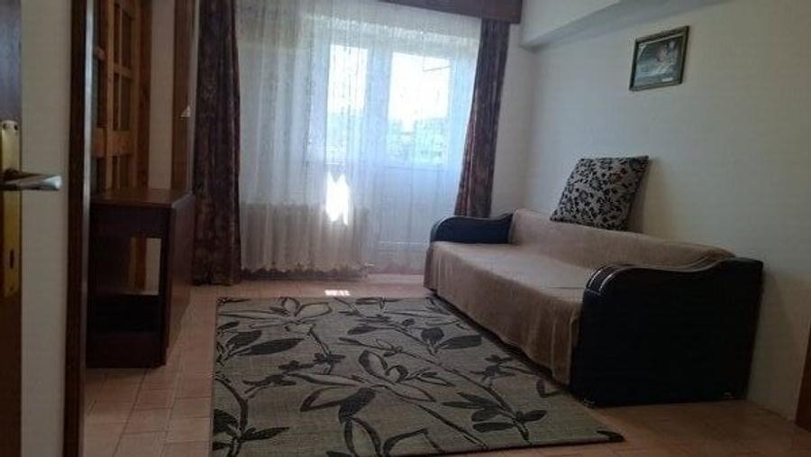 Apartament cu 3 camere decomandat în Crângași