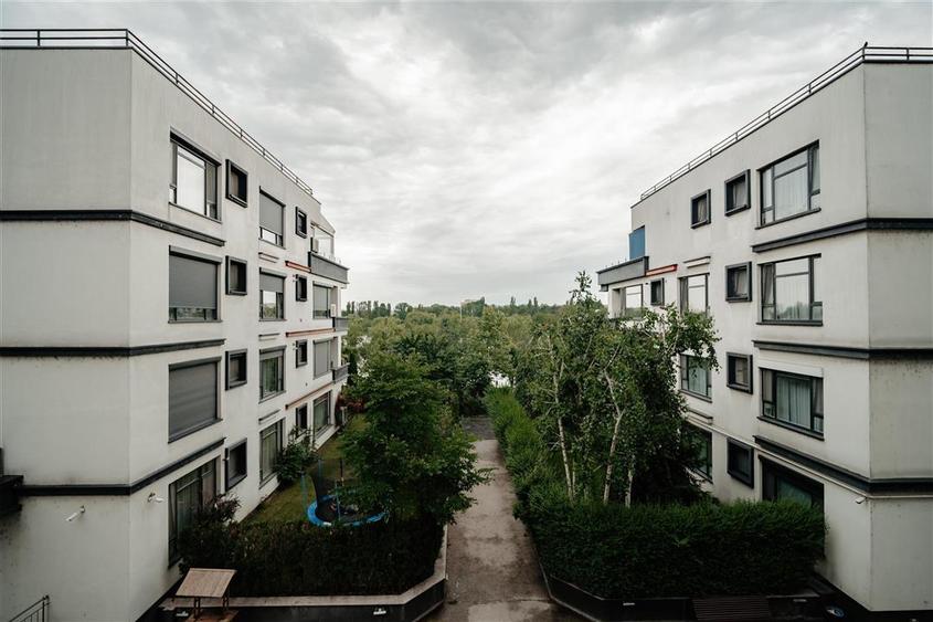 Apartament cu 4 camere decomandat, mobilat în Floreasca