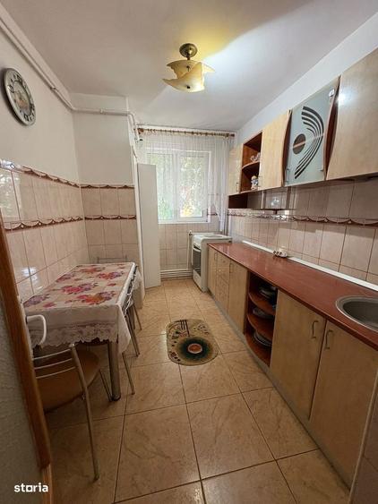 Apartament cu 3 camere decomandat în Mazepa 1
