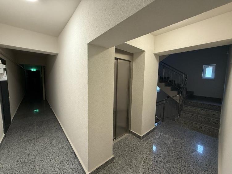 Apartament cu 2 camere decomandat, mobilat în Prelungirea Ghencea