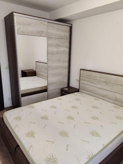 Apartament cu 2 camere decomandat, mobilat în Central