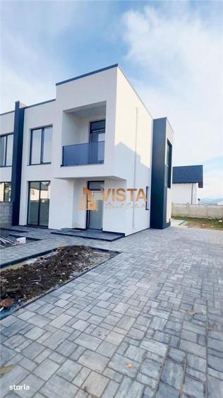 Casă cu 4 camere în Sânpetru