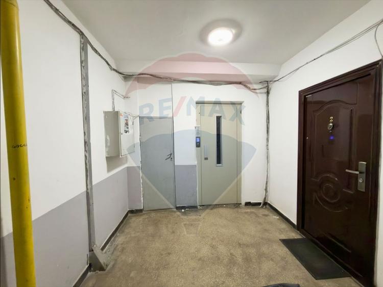 Apartament cu 2 camere decomandat în Faleză