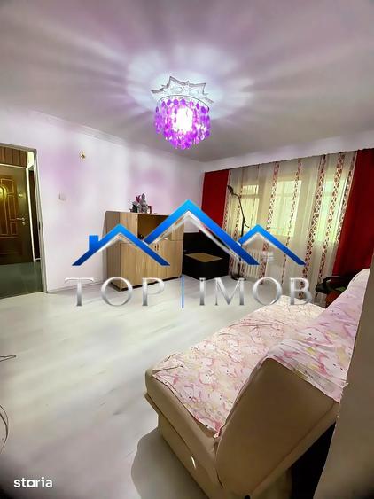 Apartament cu 2 camere semidecomandat în Banca Națională