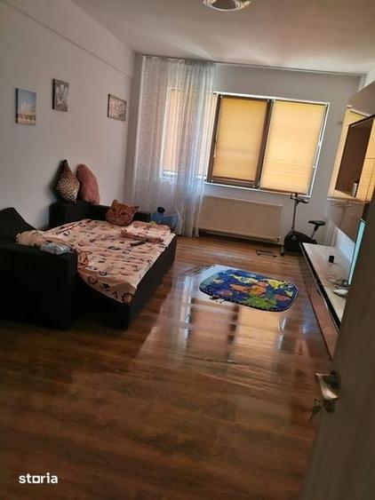 Apartament de vanzare - 2