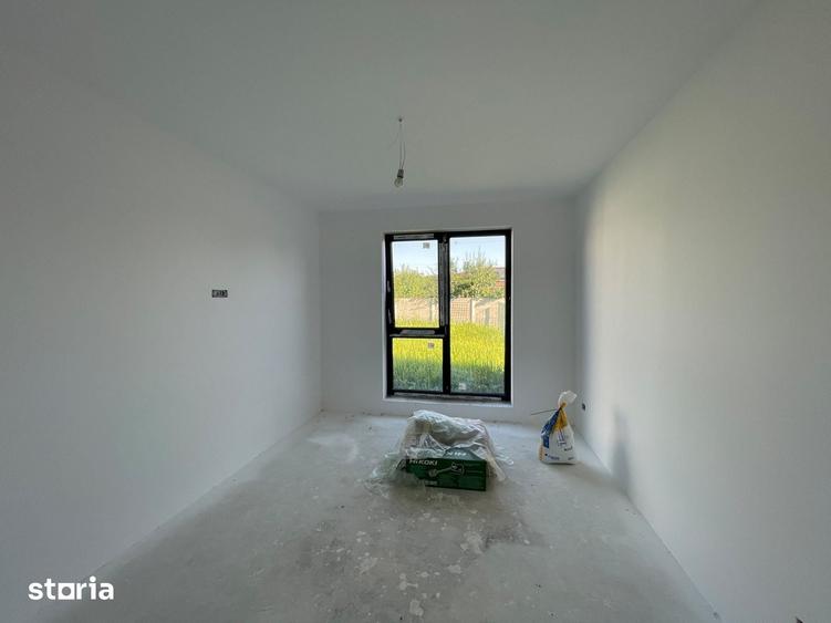 Casă cu 6 camere cu Teren 420 Mp în Ghiroda