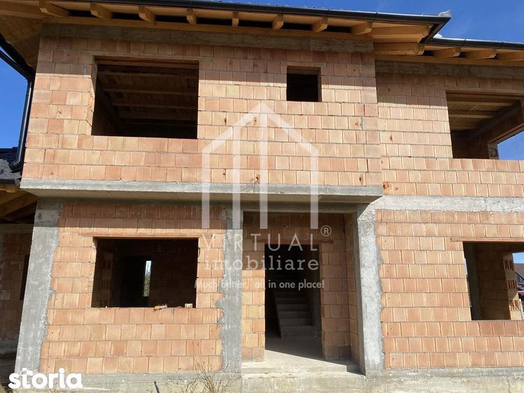 Casă cu 4 camere cu Teren 326 Mp în Poplaca
