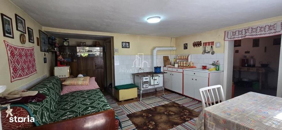 Casă cu 3 camere în Boiu
