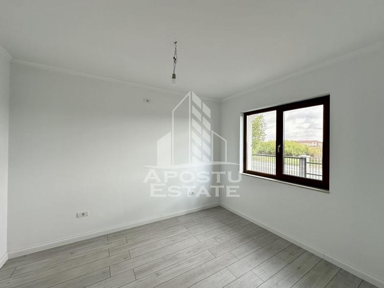 Duplex cu 4 camere cu Canalizare în Dumbrăvița