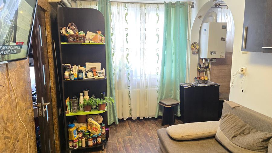 Vand apartament cu 2 camere cu GARAJ in Deva, Dacia (Romanilor), etaj 2, - 1