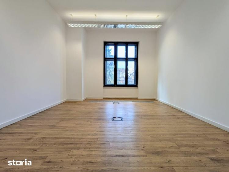 Spațiu comercial, de 100 mp, în Șagului