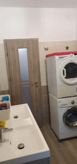 Apartament cu 3 camere decomandat în Tomis Plus