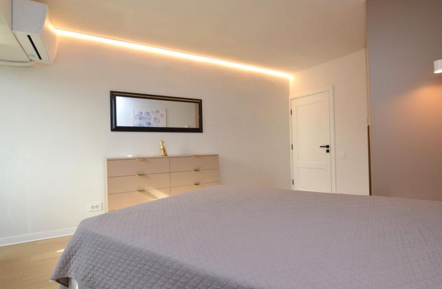 Apartament cu 3 camere decomandat, mobilat în Unirii