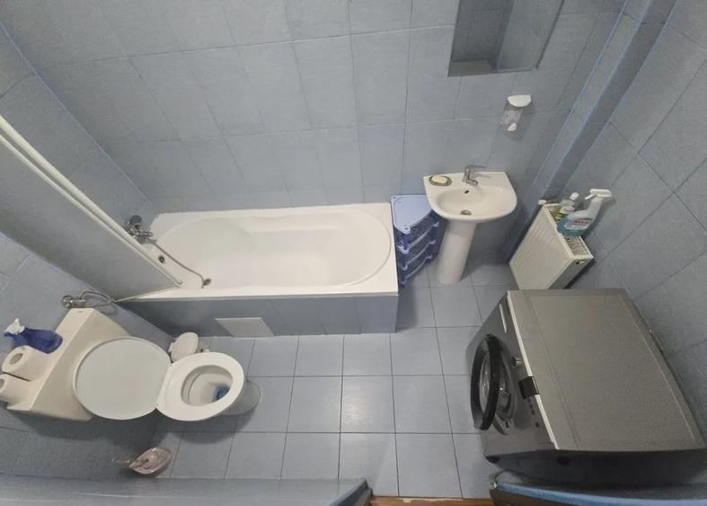 Apartament cu 2 camere decomandat, mobilat în Energia