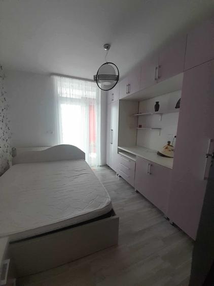 Apartament cu 2 camere semidecomandat în Florești