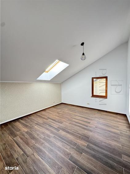 Casă cu 5 camere cu Teren 380 Mp în Giroc