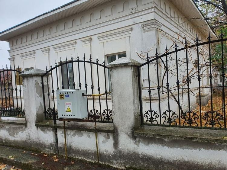 Casă cu 4 camere în Drăgănești-Olt