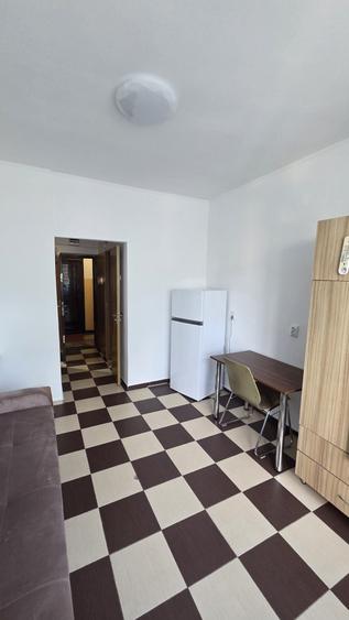 Garsonieră semidecomandată în Central