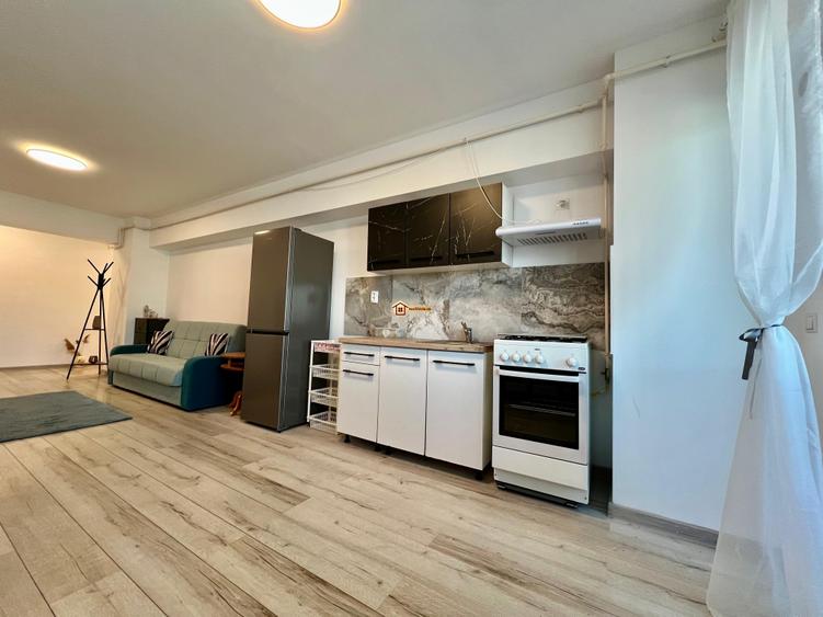 Apartament cu 2 camere semidecomandat, mobilat în Copou