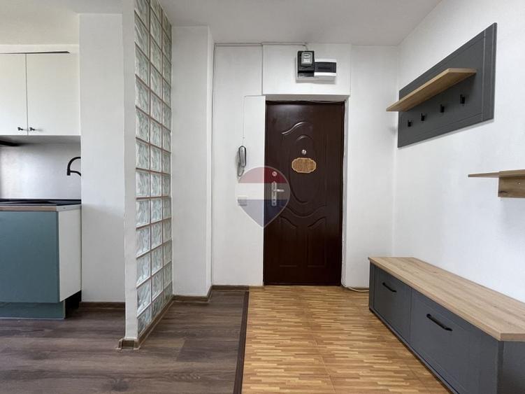 Apartament cu 2 camere semidecomandat, mobilat în Drumul Taberei