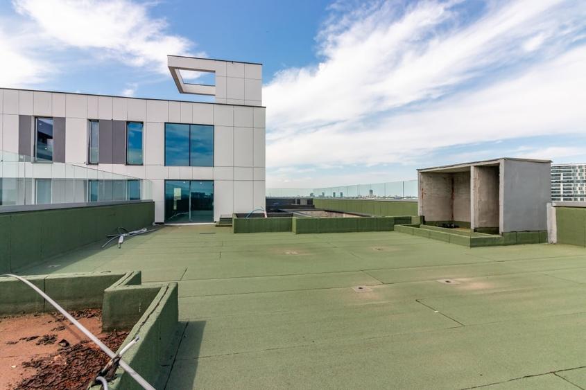 Penthouse cu 5 camere decomandat în Aviației