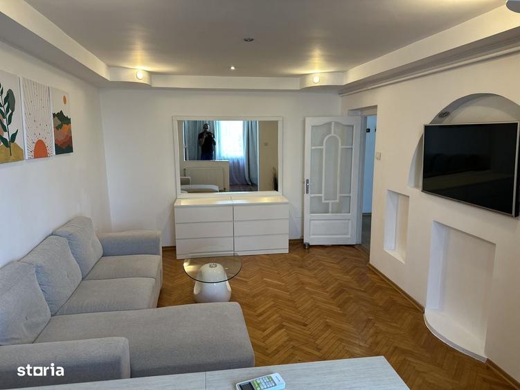Apartament cu 2 camere decomandat în Barieră