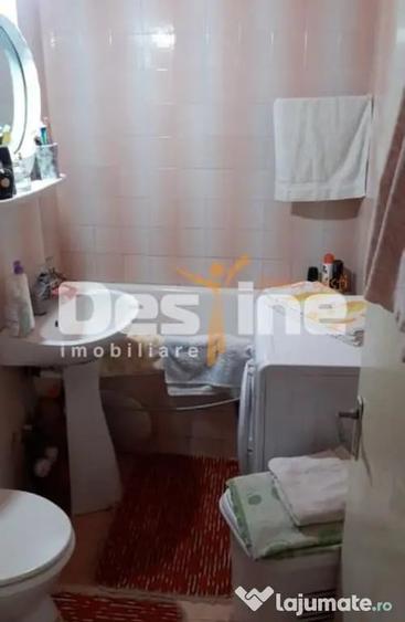 Apartament cu 2 camere semidecomandat în Dâmbovița