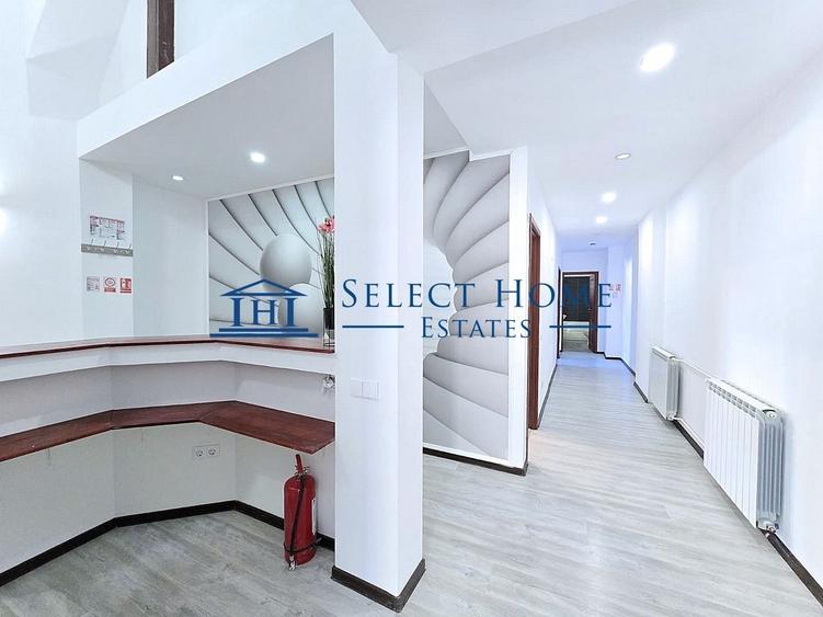 Apartament cu 5 camere decomandat în Unirii
