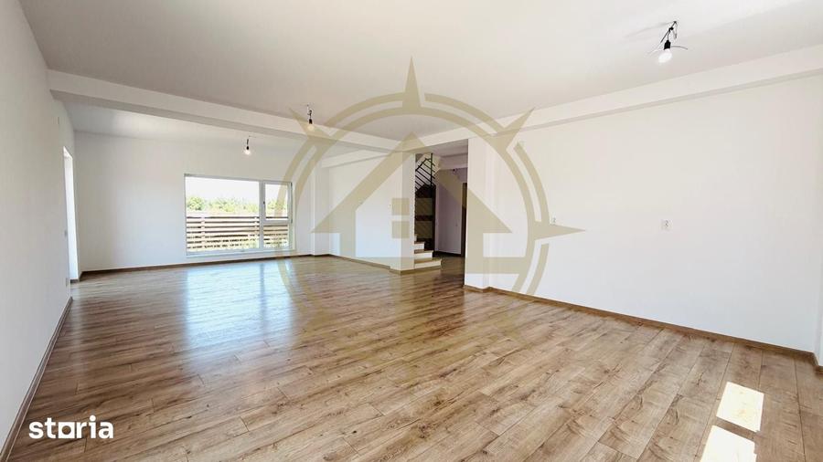 Casă cu 5 camere cu Teren 410 Mp în Corbeanca
