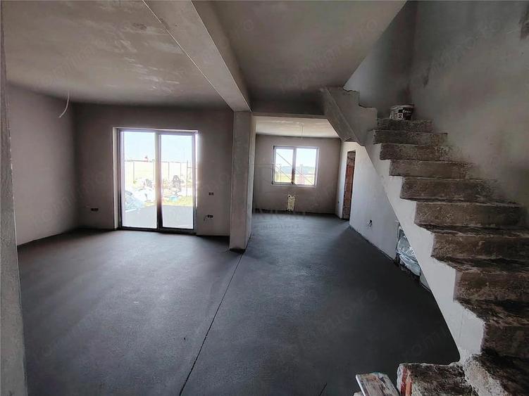 DUPLEX DESPARTIT PRIN CAMERA TEHNICA - PERSONALIZARE INTERIOARA - ZONA POPULATA - 4