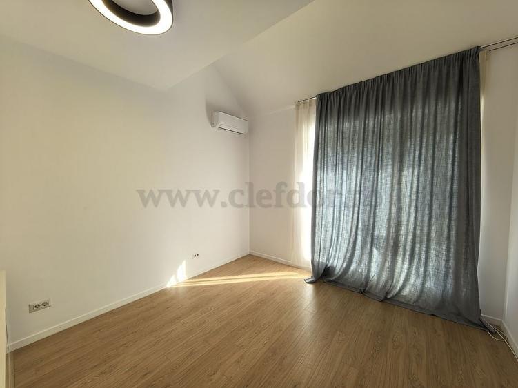 Casă cu 5 camere cu Canalizare în Pipera