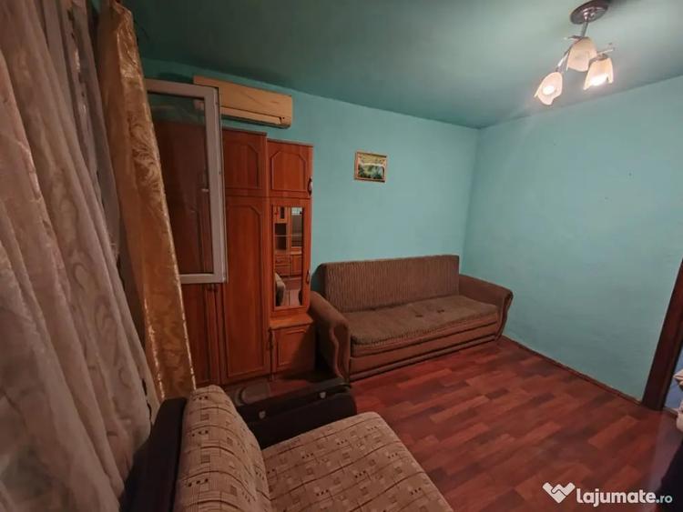 Garsonieră decomandată, mobilată în Valea Rosie