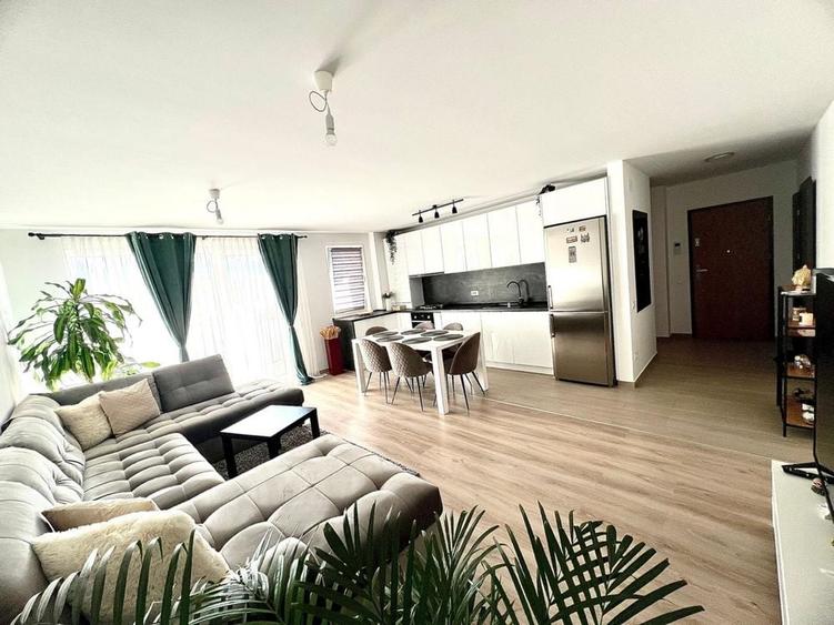 Apartament cu 2 camere decomandat în Exterior Vest