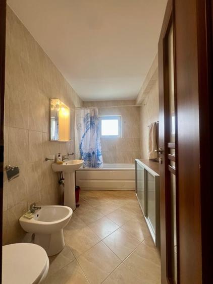 Apartament cu 2 camere decomandat, mobilat în Zorilor