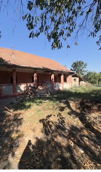 Teren de 1428 mp, în Șemlacu Mare