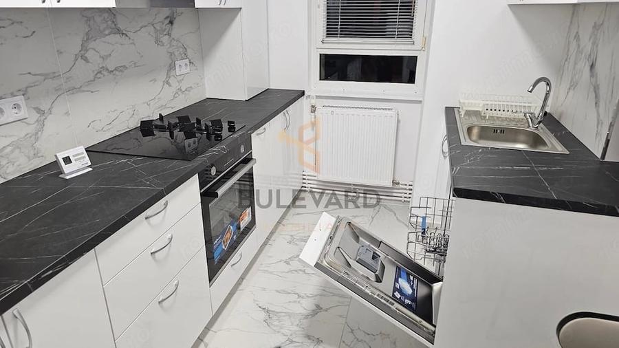 Apartament cu 3 camere decomandat în Zorilor