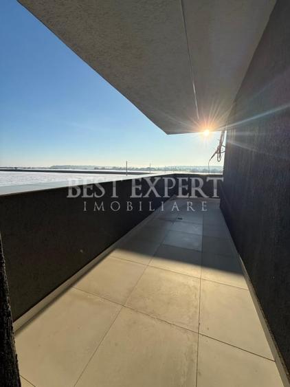 Casă individuală cu 4 camere cu Canalizare în Domnești