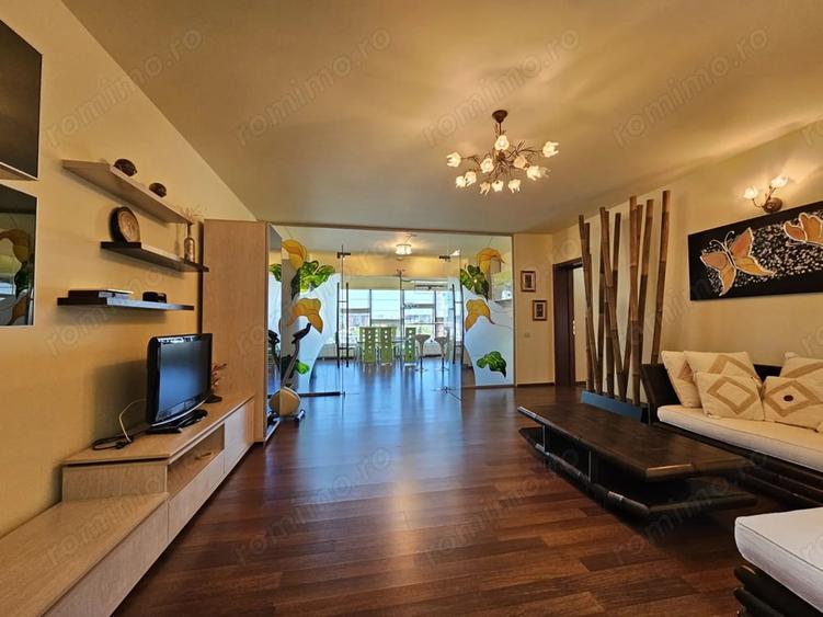 Apartament cu 3 camere semidecomandat în Plevnei