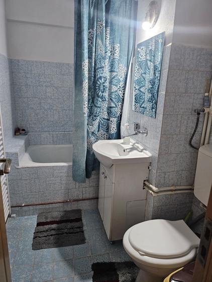 Apartament cu 2 camere decomandat în Popoveni