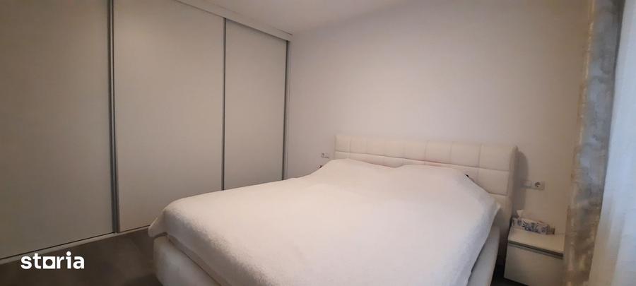 Casă cu 3 camere decomandat cu Teren 300 Mp în Central