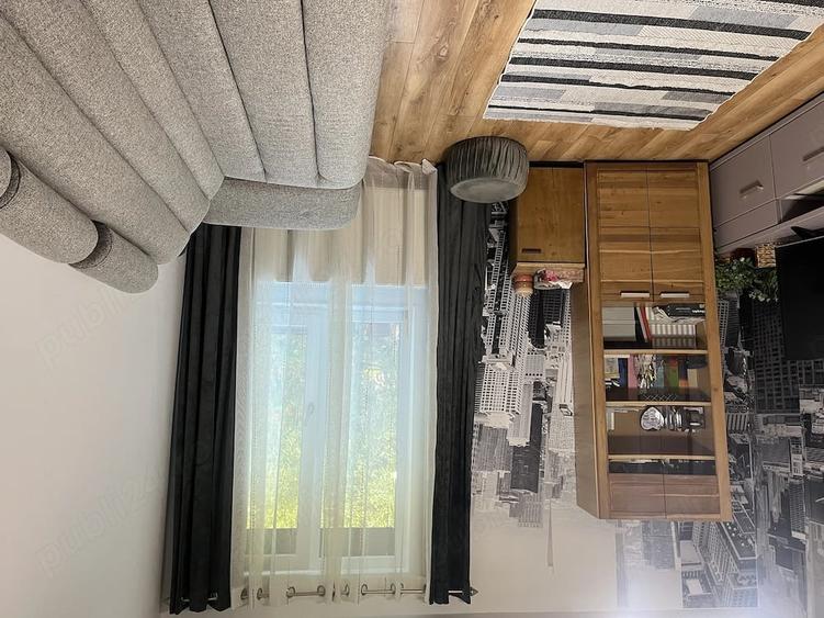 Apartament cu 3 camere decomandat în Central